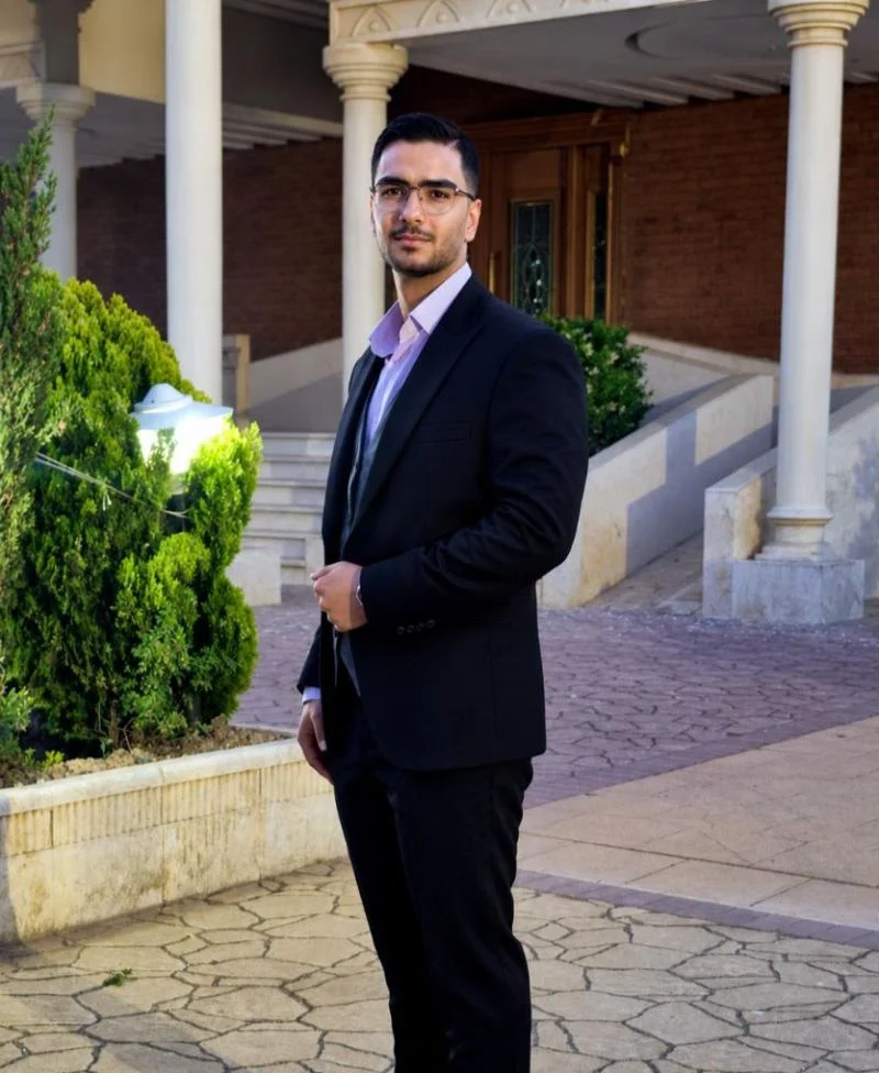 علی نظام آبادی