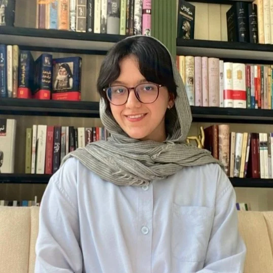 مبینا امیری اندی